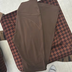 NEW Lululemon Groove Super High Rise Sz 4